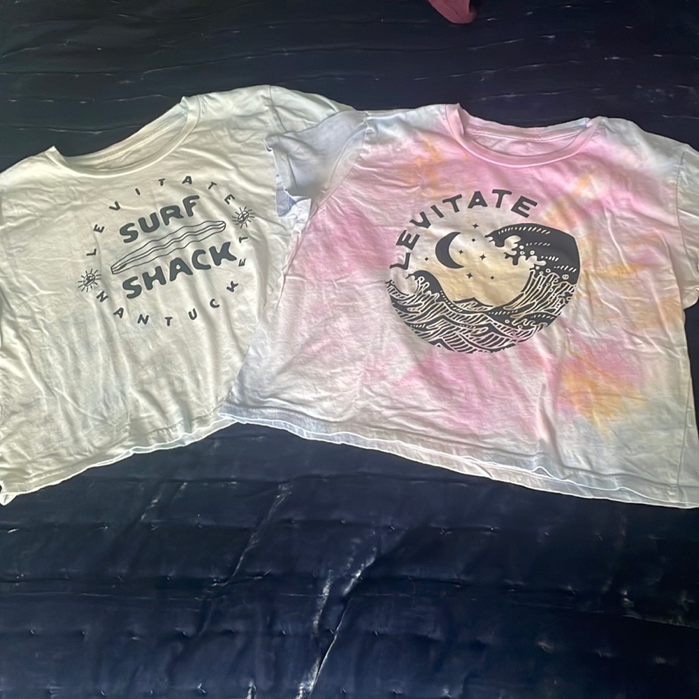 Levitate short sleeve tee shirts size small